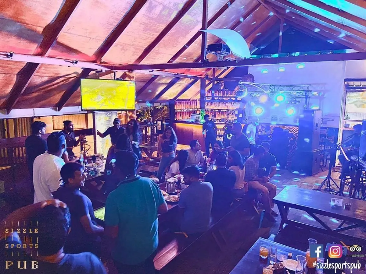 Sizzle Sports Club Hostel Kandy
