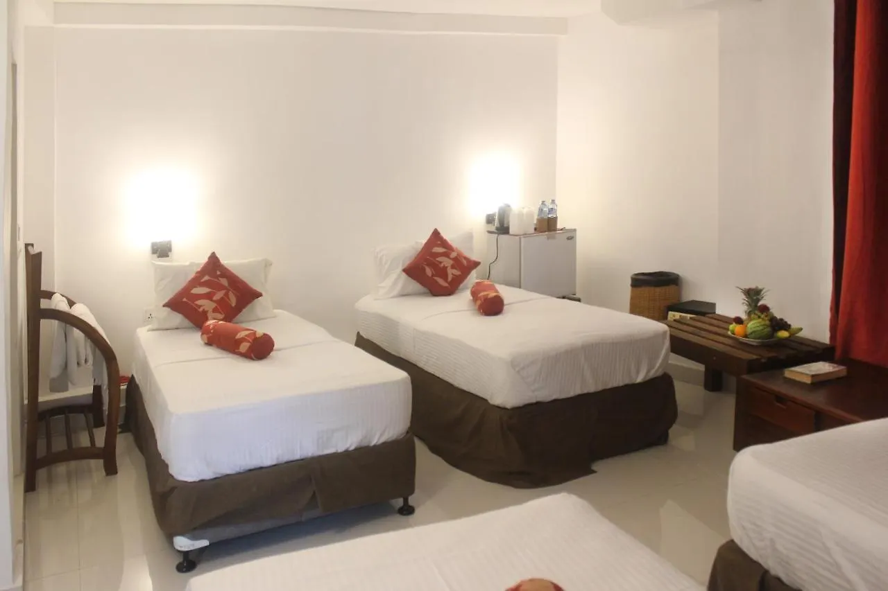 Sizzle Sports Club Hostel Kandy