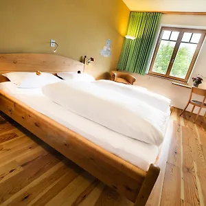 Bio-hotel Alter Wirt 3* Grunwald