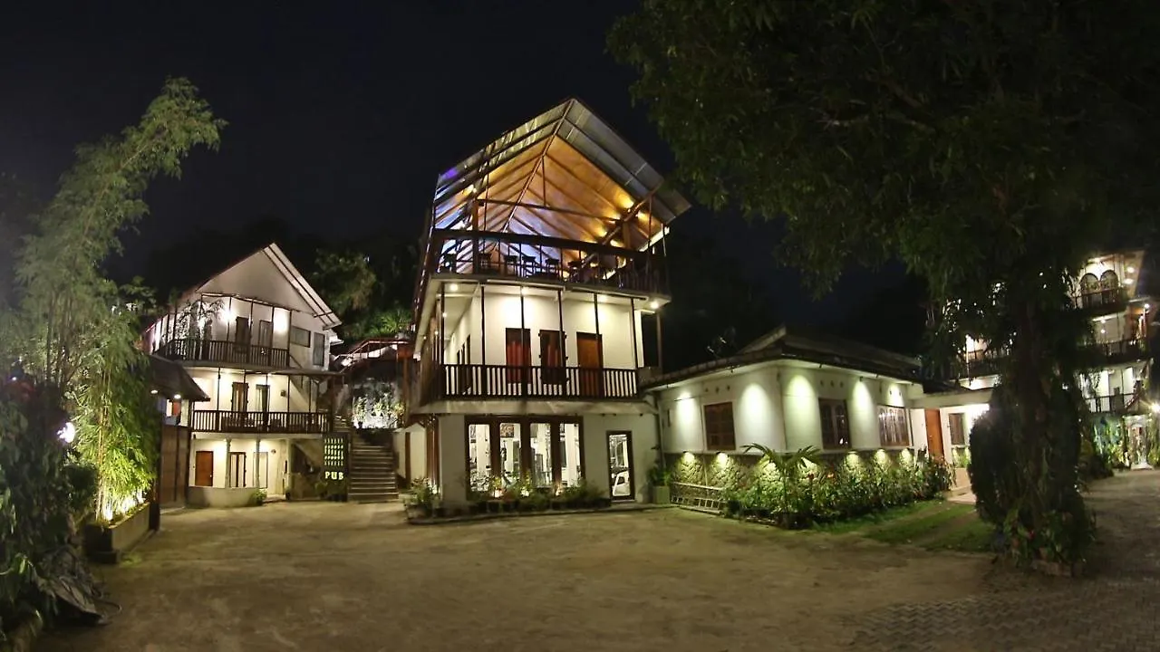 Sizzle Sports Club Hostel Kandy