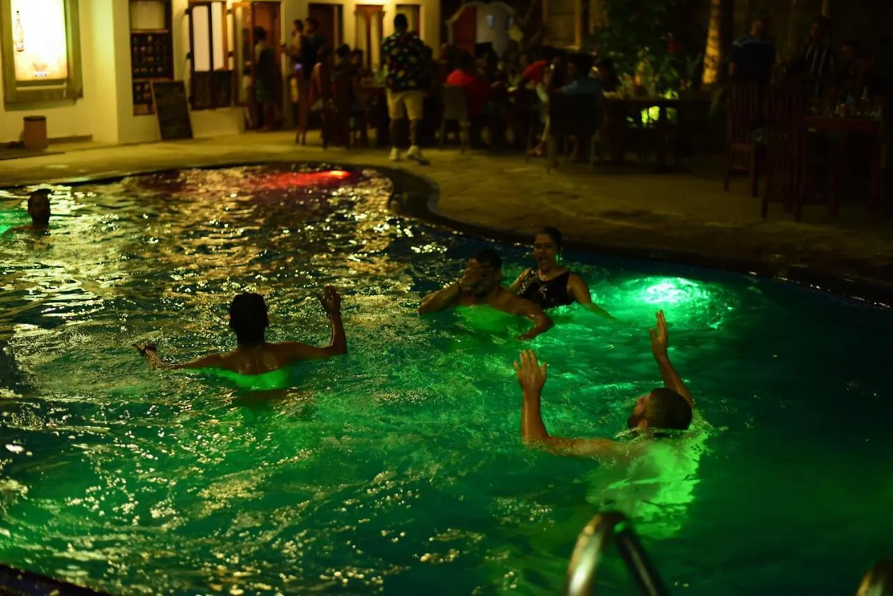 Sizzle Sports Club Hostel Kandy