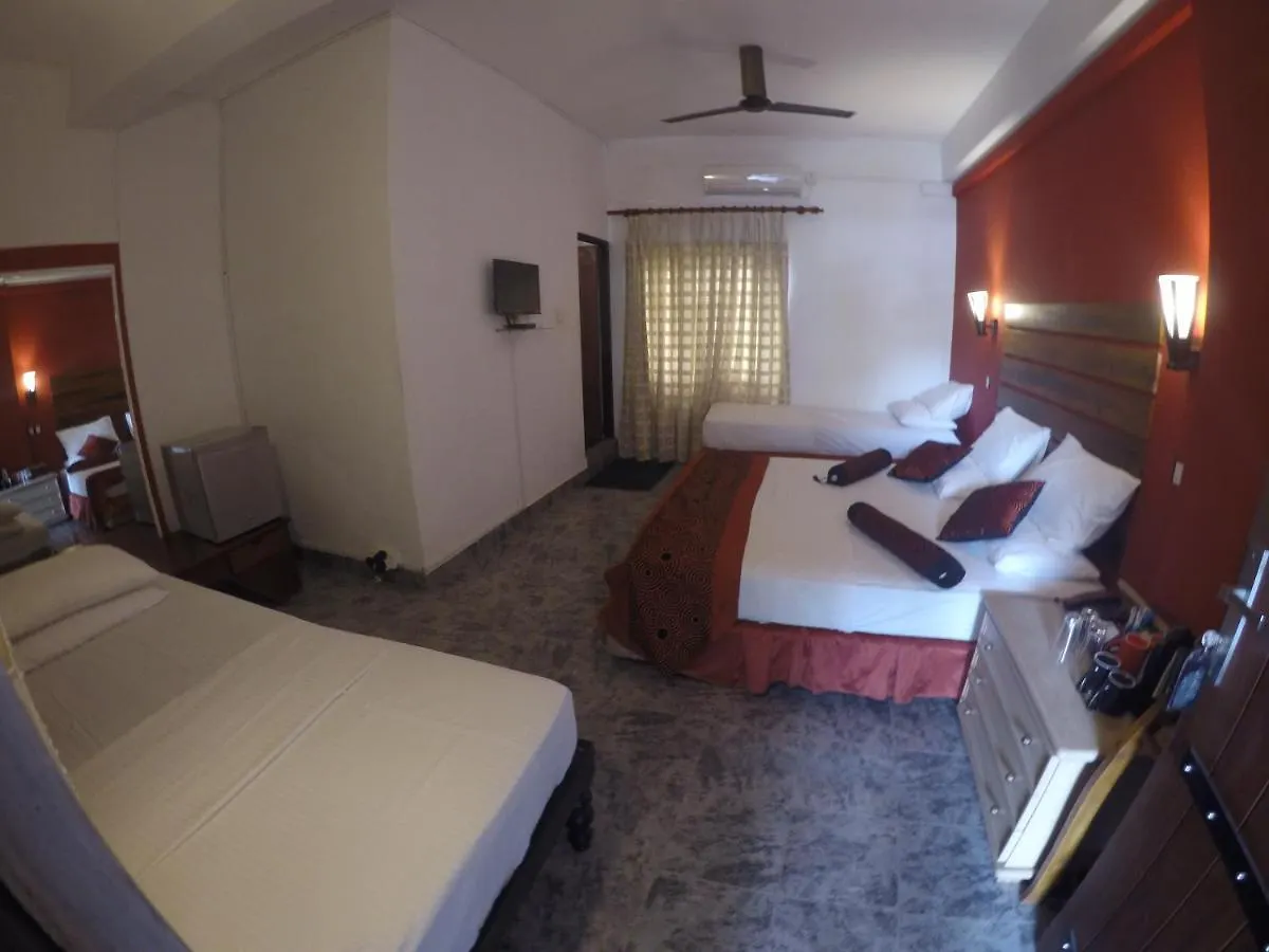 Sizzle Sports Club Hostel Kandy