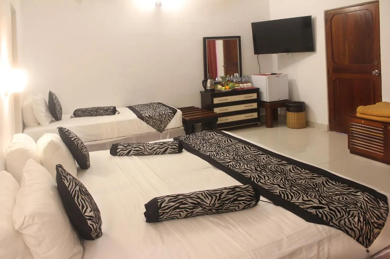 Sizzle Sports Club Hostel Kandy