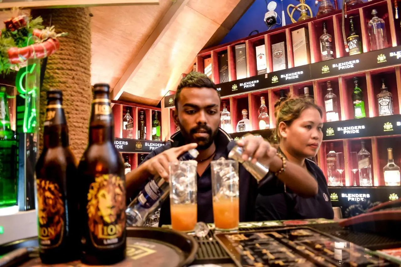 بيت شباب Sizzle Sports Club كاندي